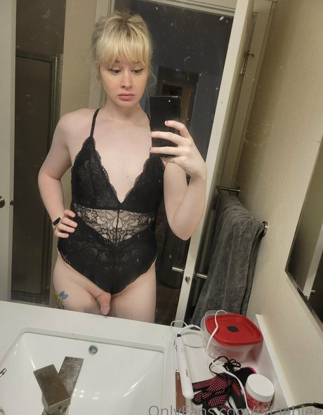 Tsfaebiee star naked photo