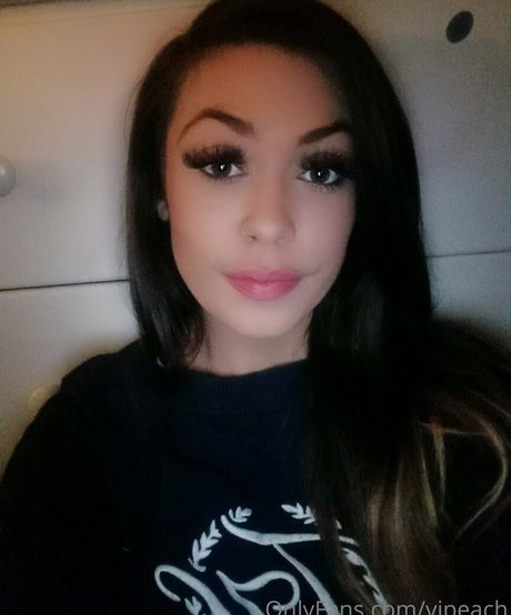 vipeach model high quality pictures