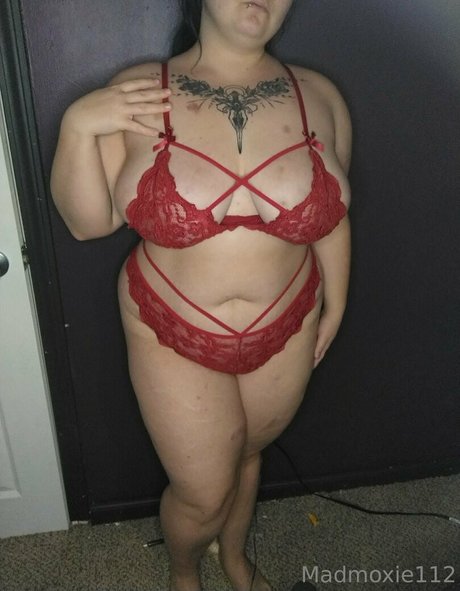 madmoxie112 high quality model images