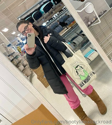 bootylikeabackroad sexy pornstar photo