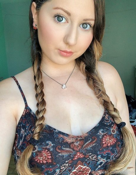 ebony live onlyfans pornographic images