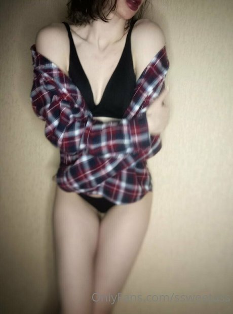 ssweetass pornographic actress image