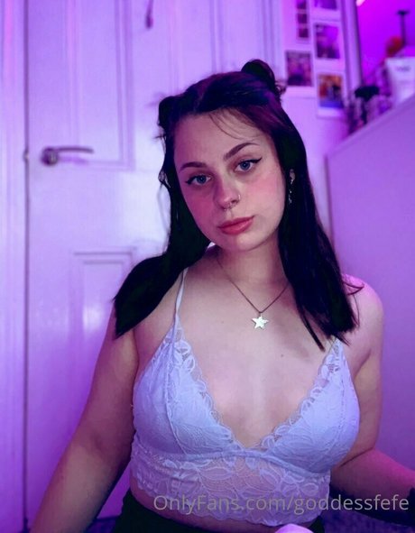 goddessfefe nudes model img