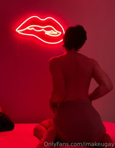 imakeugay actress galleries