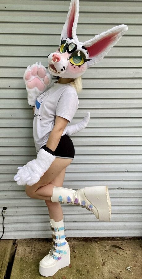 strwbrryinsides porn model pics