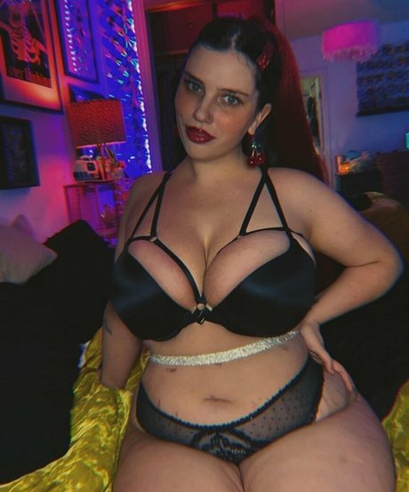 Nikkimichay top pornstar picture