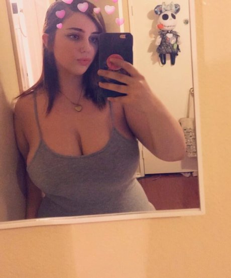 Nikkimichay star xxx picture