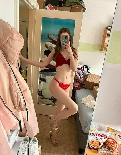 emmi hill pornstar beautiful archive