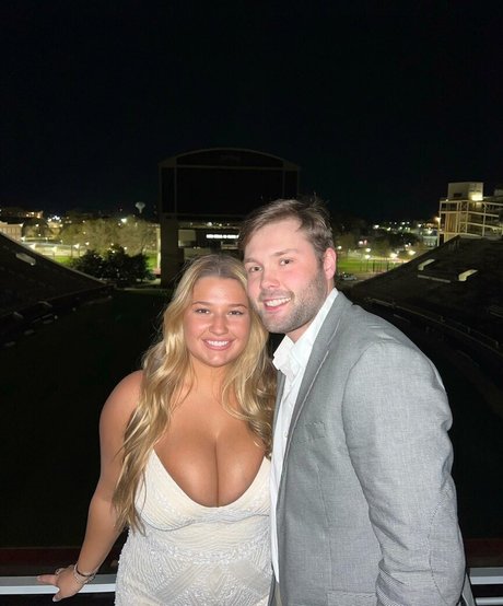 Grace H star hot image