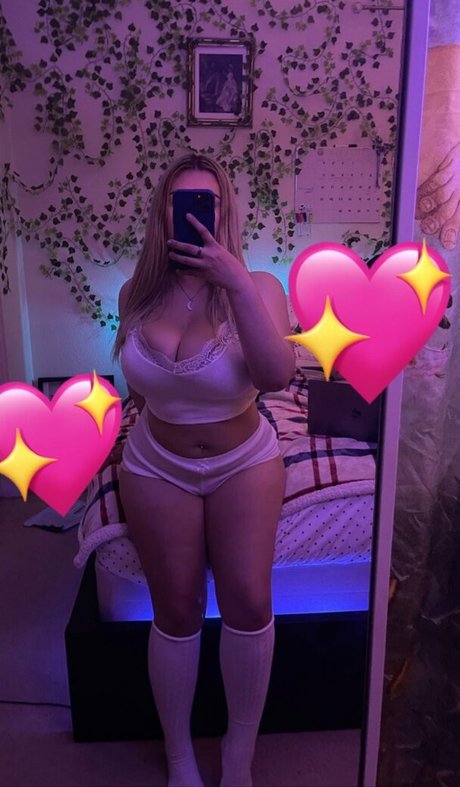 Wiz Chloifa pornstar nude image