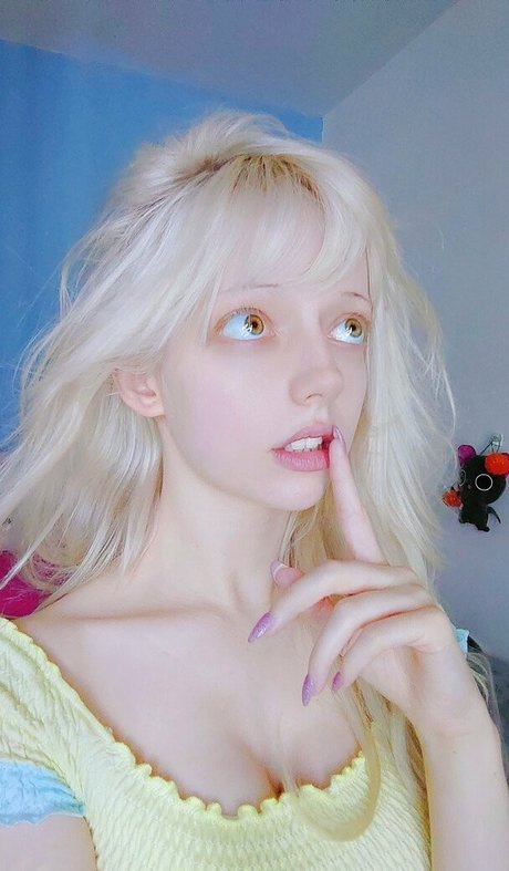 Kimmy Kimochi nice pornstar photo