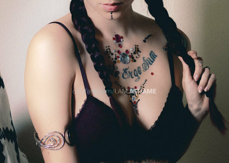 i am athame model hd pictures