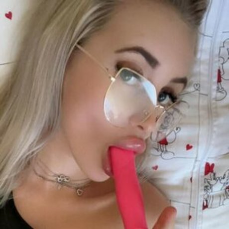 Luxuria nice pornstar pics