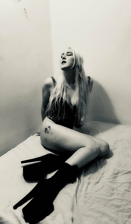 annanicolevip pornstar pretty galleries