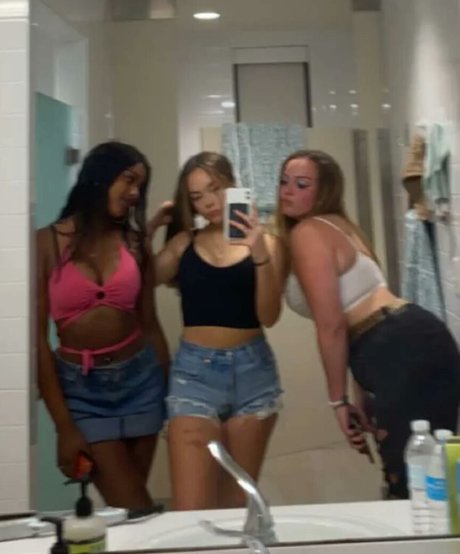 Hannah B star nude images