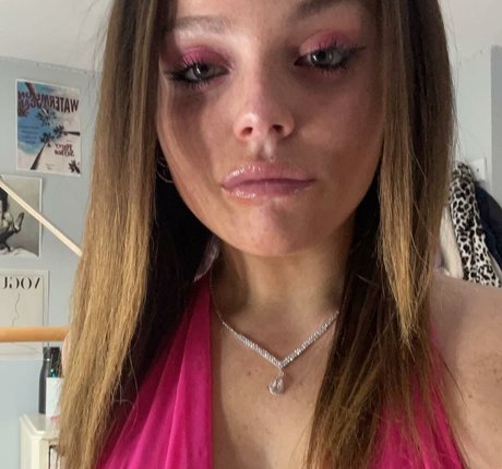 Hannah B model art img