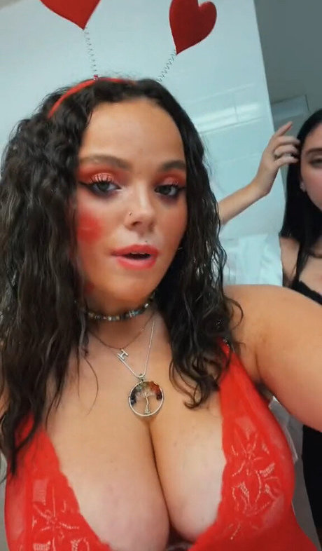 Hannah B pornstar beautiful pics