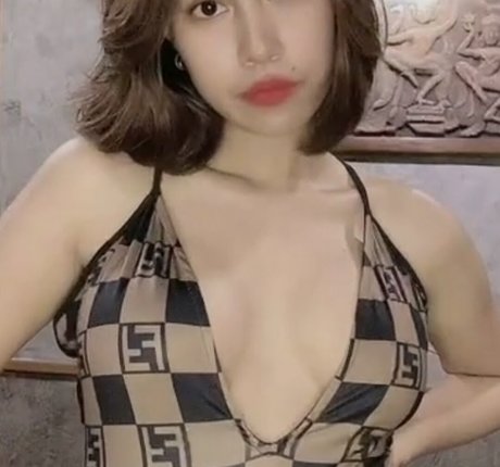 ASMRbyDee nude pornstar img