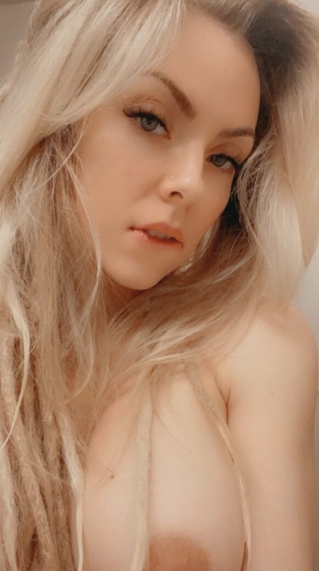 Nina Rei pornstar xxx img