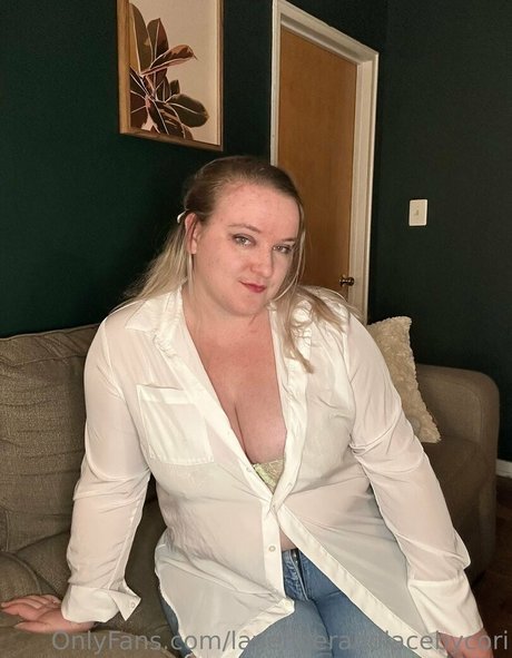 lavenderandlacebycori nudes star img