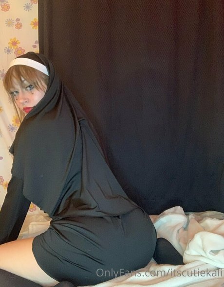 itscutiekali art star photo