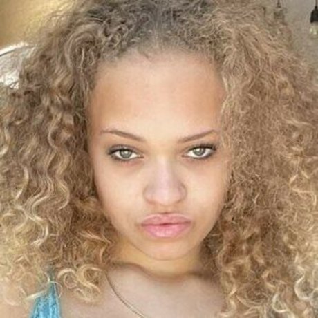 tudorcity pornstar img