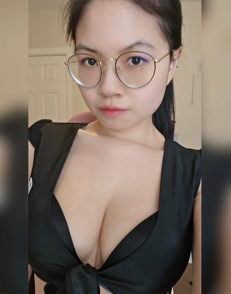 reneeairforce nudes model photo