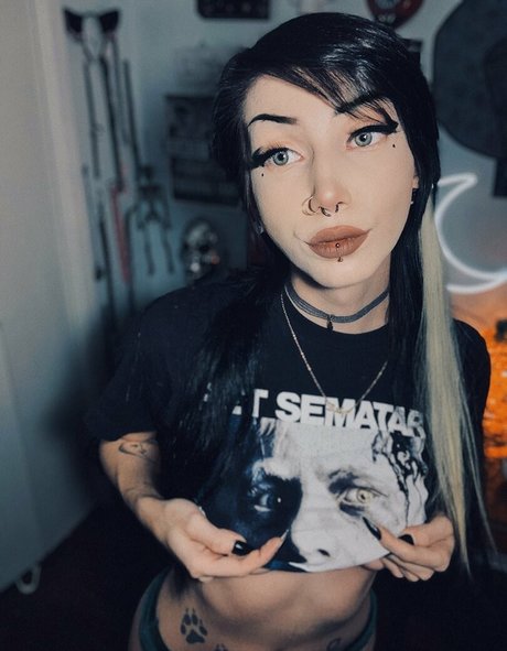 chrryghxst model free photos