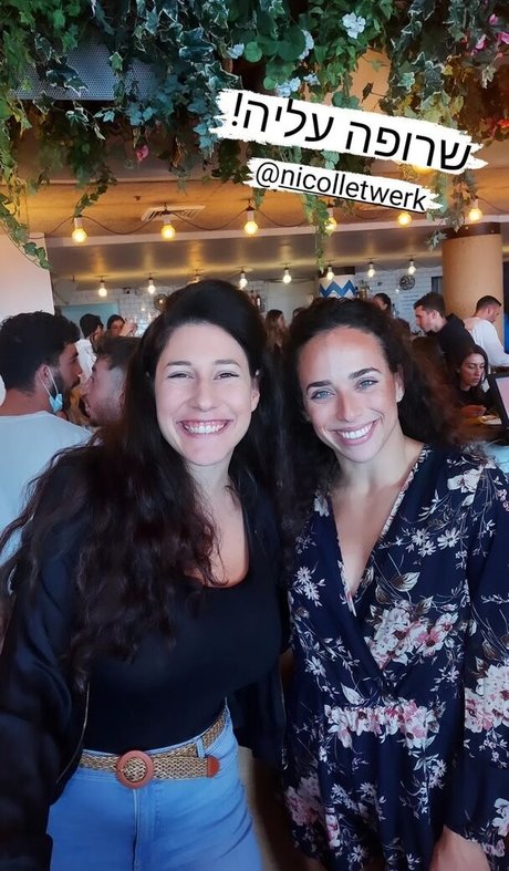 Hadar Simon model high quality images