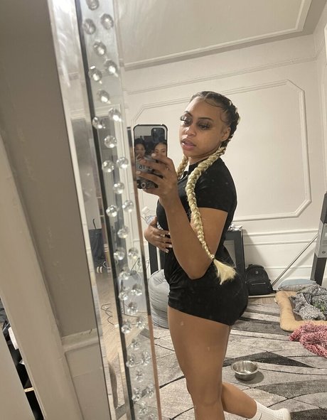 kaylalebombbb xxx star image