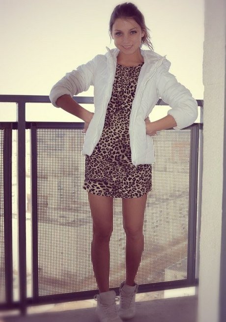 Foxy Di star free archive