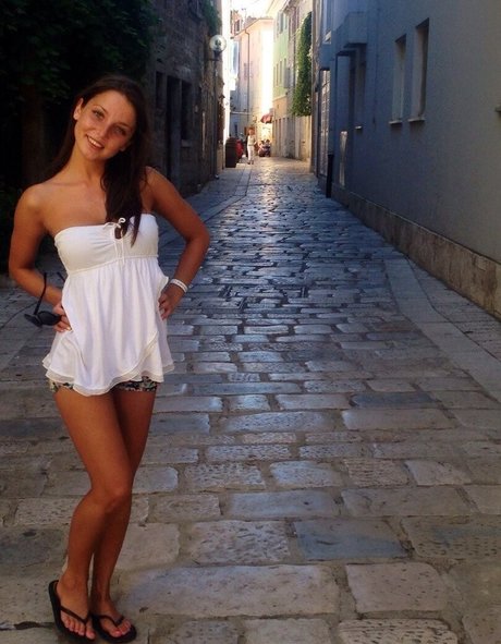 Foxy Di beautiful actress images