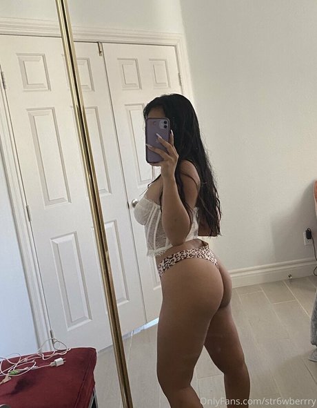 str6wberrry star adult photos