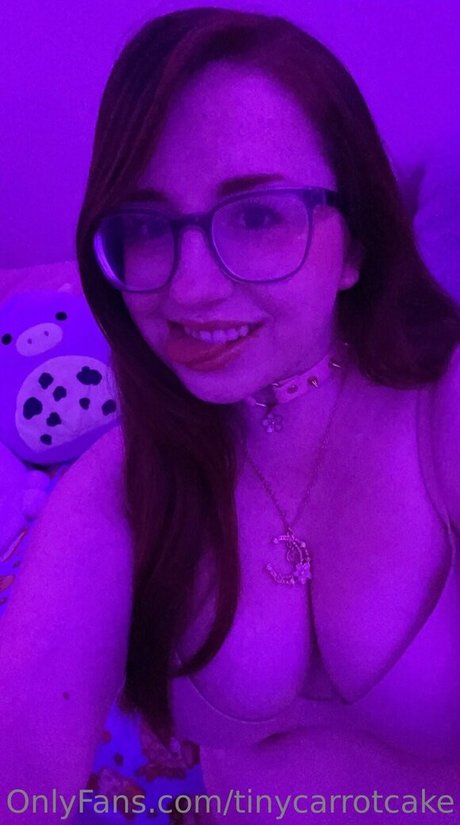 tinycarrotcake nice pornstar image