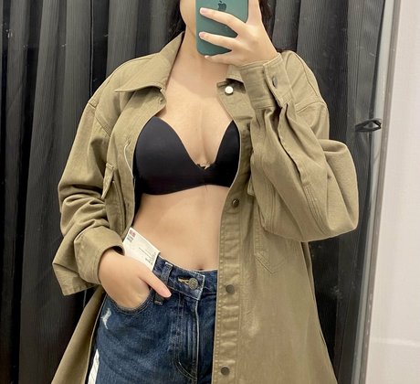 onyour bunny sexy model image