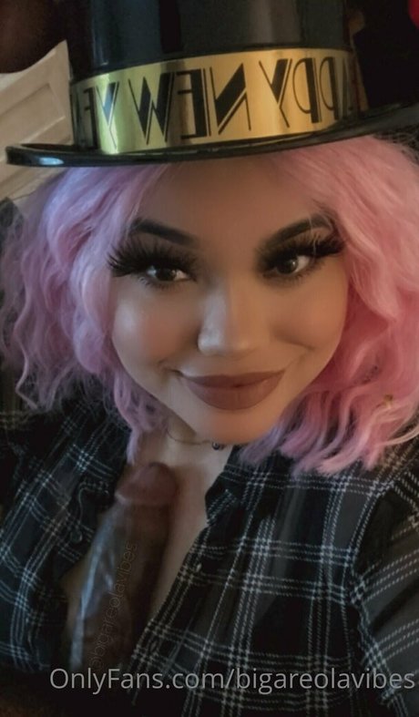 bigareolavibes star hot pics