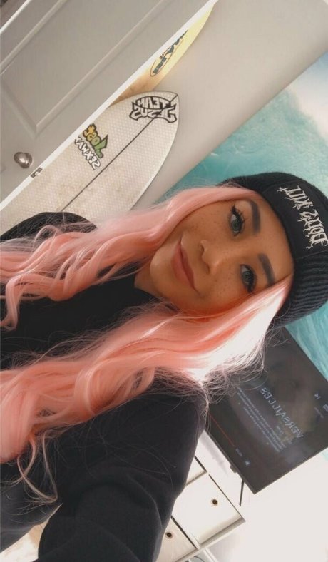 skinny blonde onlyfans art xxx photos