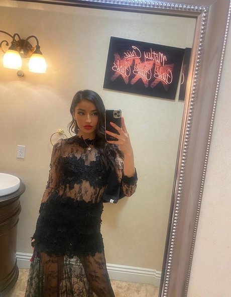 emilywillisxxx adult star pics