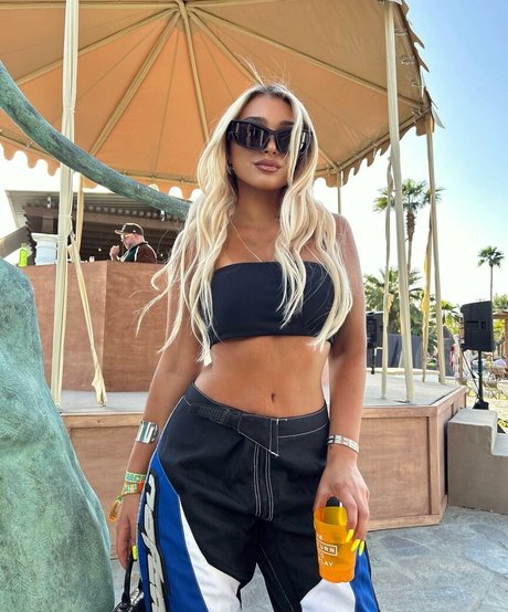 Camaryn Swanson porn star image