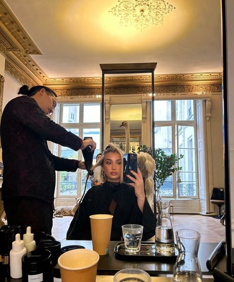 brown eyes kitty onlyfans hd gallery