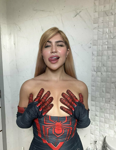 Evelyn Felix model erotic img