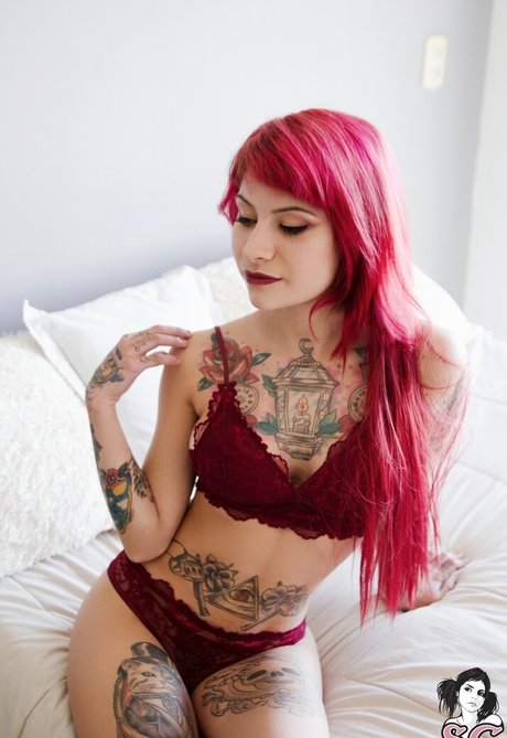 Neruvbe erotic star gallery