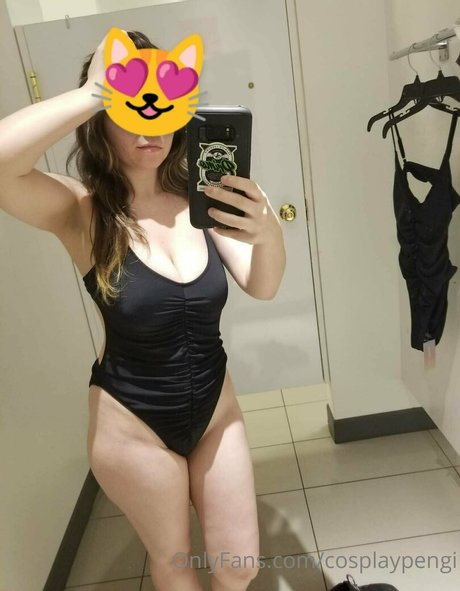 cosplaypengi model erotic image