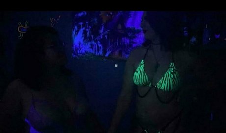 swinger wife onlyfans porn gallery