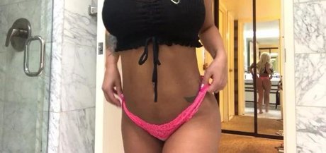 huge tits onlyfans beautiful porn galleries