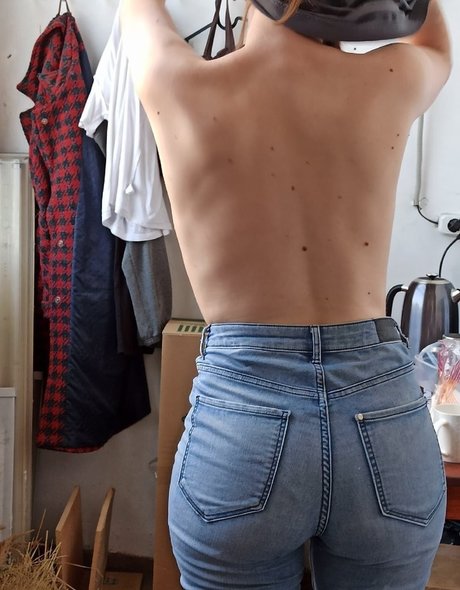 Lilya0o model high quality image