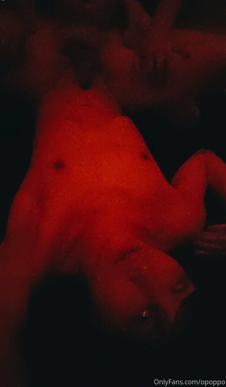 opoppo best actress photo