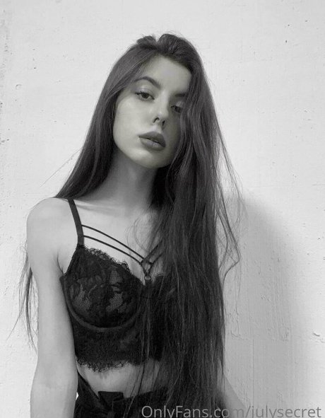 nickyxxlicky hd model image