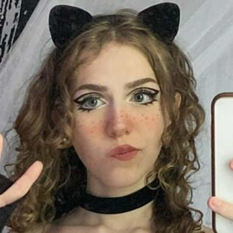 tkittenxo porn model images