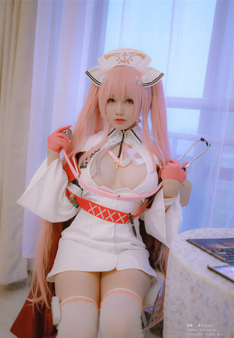 rukysama model naked images